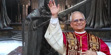 Saluran TV Spanyol Gunakan Boss Fight Pontiff Sulyvahn Dari Dark Souls 3 Untuk Menjelaskan Pemilihan Paus Baru.